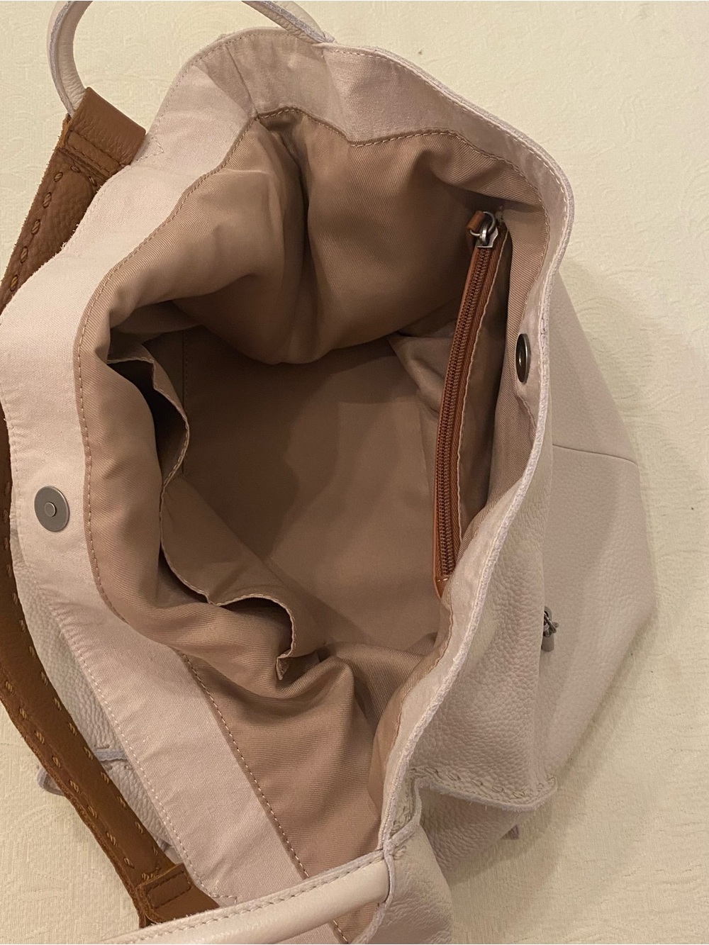 The Sak Los Felix Leather Tote “Stone” color with Contrast Tan Handle NWOT - Picture 8 of 8